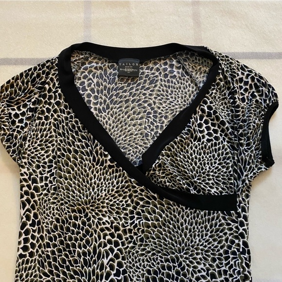 Tailor B. Moss Wrap Top Women’s Size Large - Picture 3 of 7